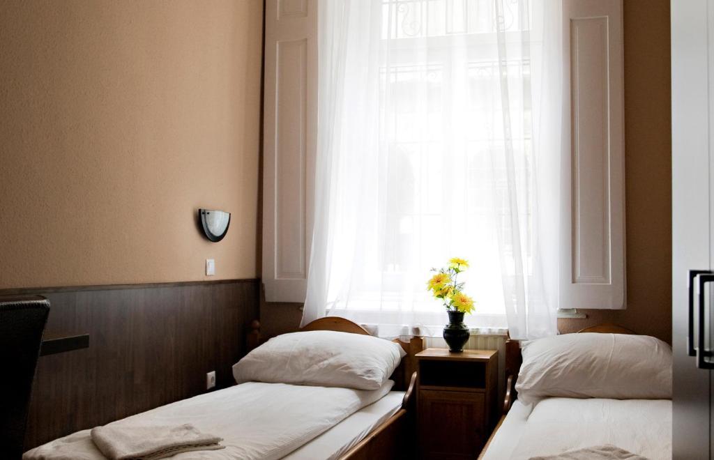Corvin Point Rooms And Apartments Budapest Zimmer foto